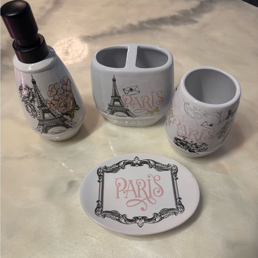 Paris Themed Bathroom Accessory Set - White